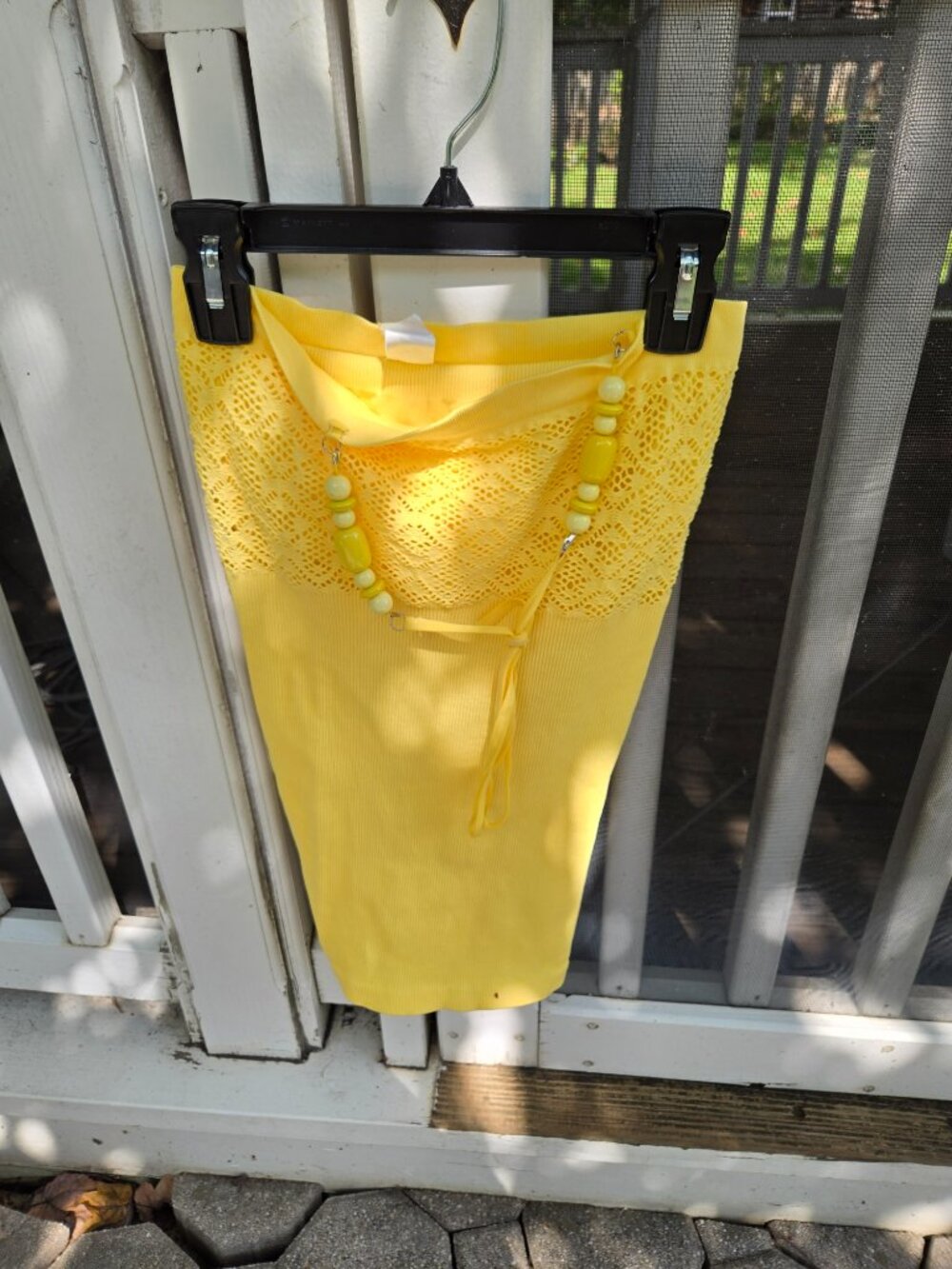 Vintage Yellow Ribbed Tube Top - Beaded Halter Neck Cami with Lace Trim Bodice